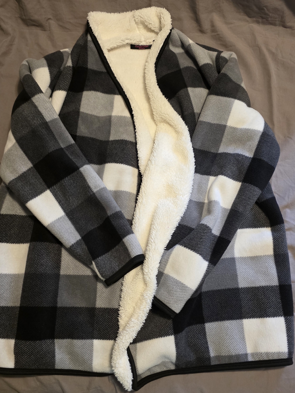 Women's Sherpa-Lined Plaid Cape Jacket in Black & White